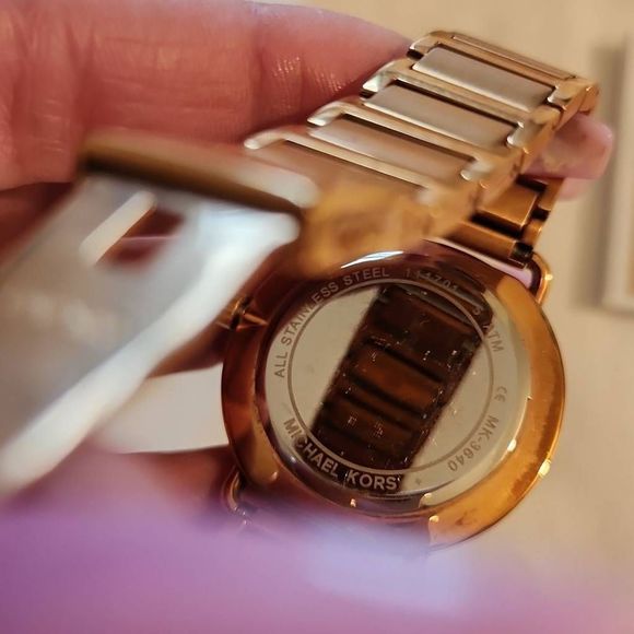Michael Kors Portia Rose Gold-Tone Two-Hand Sub-Eye Watch - Picture 8 of 9